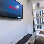Charming Apartment In Historic Old Town