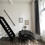 Grand Viceroy Apartments - Gothic Tower View