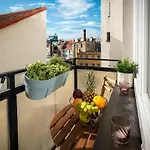 2Br 1,5Bath Chic City Suite Near Wenceslas Square