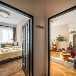 2Br 1,5Bath Chic City Suite Near Wenceslas Square