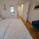 Apartmanovy Dum Se Zahradou V Klidne Casti Prahy