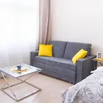 New Exclusive Residence With Ac Nearby Metro