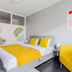 Apartments With Large Balcony, Parking Prague