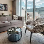 Vn17 Rooftop Suites By Adrez