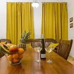 Cozy Apartment Near Stefanikuv Most