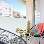 Yellow Apartment - Balcony, Free Parking, By Gravity Prague