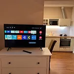 Amazing Apartment Zborovska