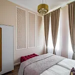 3Bdr Elegance Deco Downtown Flat