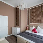3Bdr Elegance Deco Downtown Flat