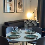 Spacious Elegance - A Central Gem