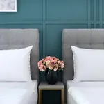 Encore Boutique Residence By Dwellfort