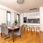 Duke\'S Panorama Prague Apartment