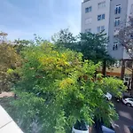 Luxury & Air-Conditioned Osko Apartment Near The City Center