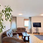 Familyvilla, New 4 Luxury Big Apartments, Parking