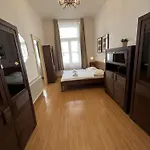 Kaprova - Old Town Apartments