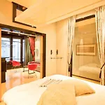 Apartment In The Heart Of Prague