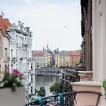 Prague Days - Sunny Riverside Apartments With Terraces