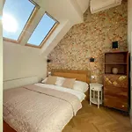 Stupartska - Attic Old Town Residence