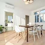 High-Class Rooftop Apt. With Spacious Terrace