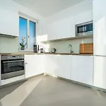 High-Class Rooftop Apt. With Spacious Terrace