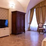Residence Thunovska