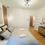 Long Street Deluxe Suite Apartment Prague