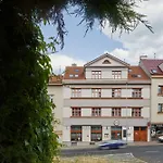 Prague Days - Bright Apartments - Fast Wifi - Quiet Area