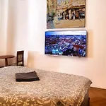 Room & Parking Assistance