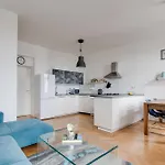 Stylish Quiet 2Bds Rooms Flat Letna Park - U14
