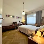 Apartment Sedlcanska - You Will Save Money Here - Equipped With Antique Furniture