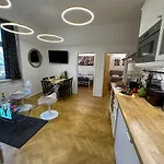 Karlin Oasis 2-Bedroom Apartment