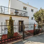 Airport Luxury Apartment & Spa Prague