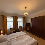 Hotel King George