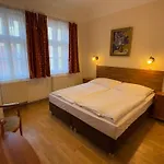 Hotel King George