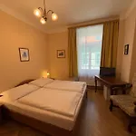 Hotel King George