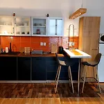 Prague 7Days Apartments - Free Parking