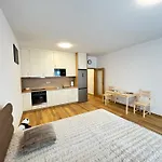 Riverside Apartment Praha