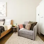 Prague Days - Sunlit 1Bdr Apartments - Netflix - Central Yet Quiet - New Town