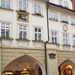Igor And David Apartments