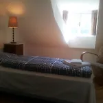 Golden Apple Apartments