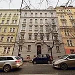 Italska One Apartment