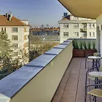 Hotel Oya