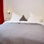 Classic 2Bdr Suite By Ruterra