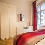 Bourgeois Apartment In Cultural Heritage Building By Ruterra