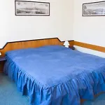 Henry Hotel