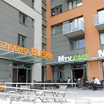 Apartment Freyova 25