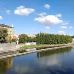 Modern Apartment Všehrdova