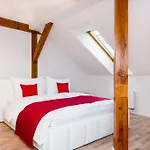 Apartment Opletalova 10