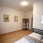 Giotto Apartments