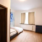 Giotto Apartments